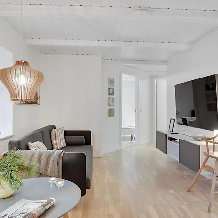 Nyaraló Cornelius - 900m From The Sea By Interhome *