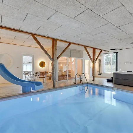 Cornelius - 900m From The Sea By Interhome Nyaraló