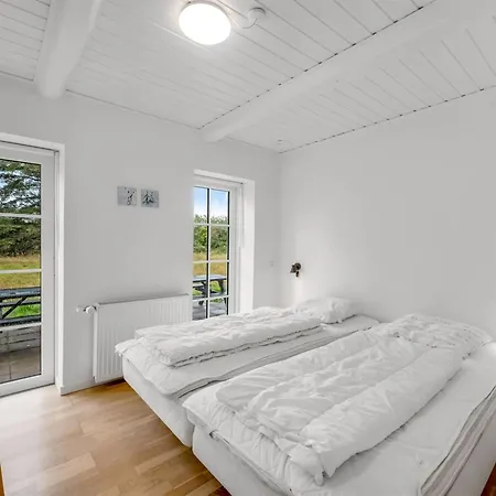 Nyaraló Cornelius - 900m From The Sea By Interhome