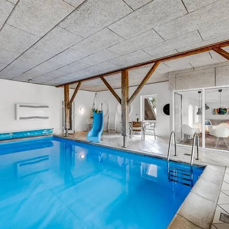 Cornelius - 900m From The Sea By Interhome Nyaraló