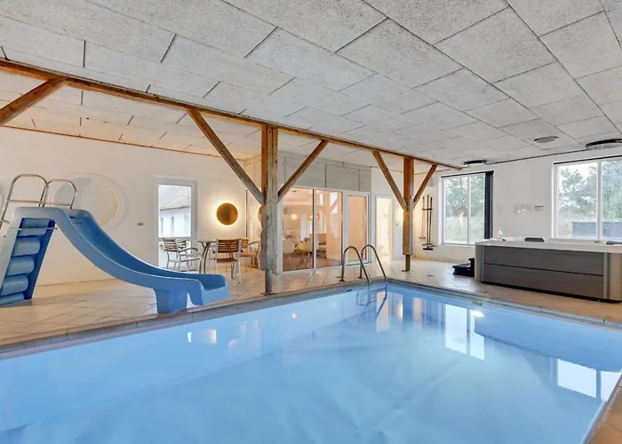 Cornelius - 900m From The Sea By Interhome Дом отдыха